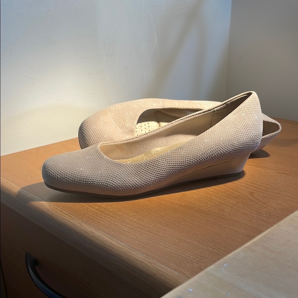 Elegant Beige Women's Wedge Shoes Never Worn